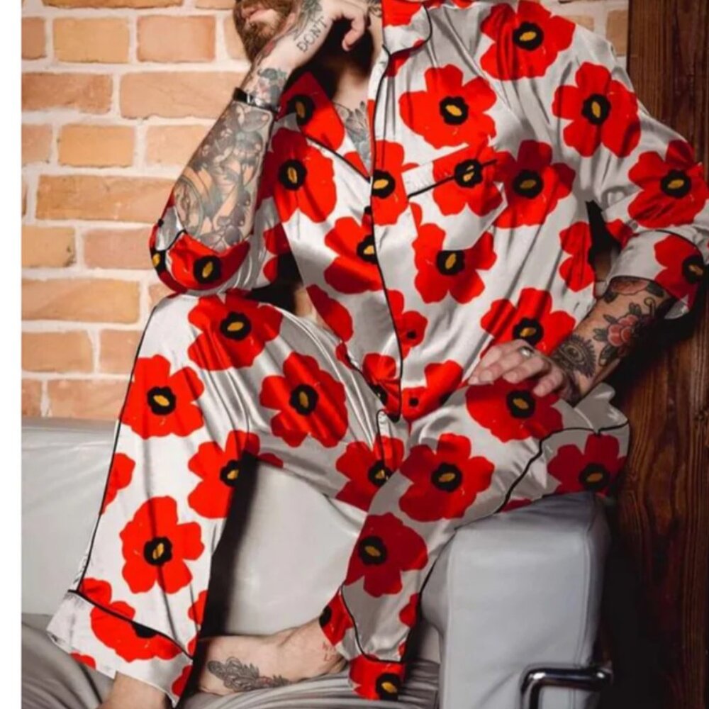 Enzo Poppies Print Two-Piece Longe Set averie loungewear
